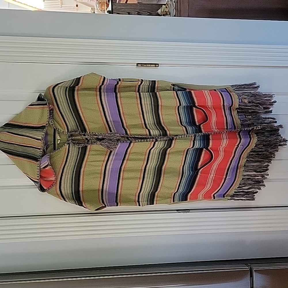 MOTH Calexico Hooded Poncho with Fringe Anthropologie xs s x small cardigan